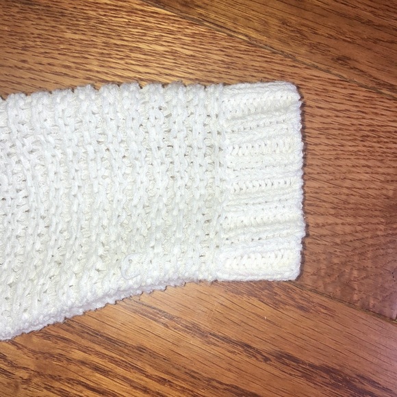 White knit sweater from forever 21 - Picture 5 of 5